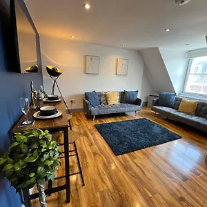 Magnificent One Bed Penthouse Nottingham